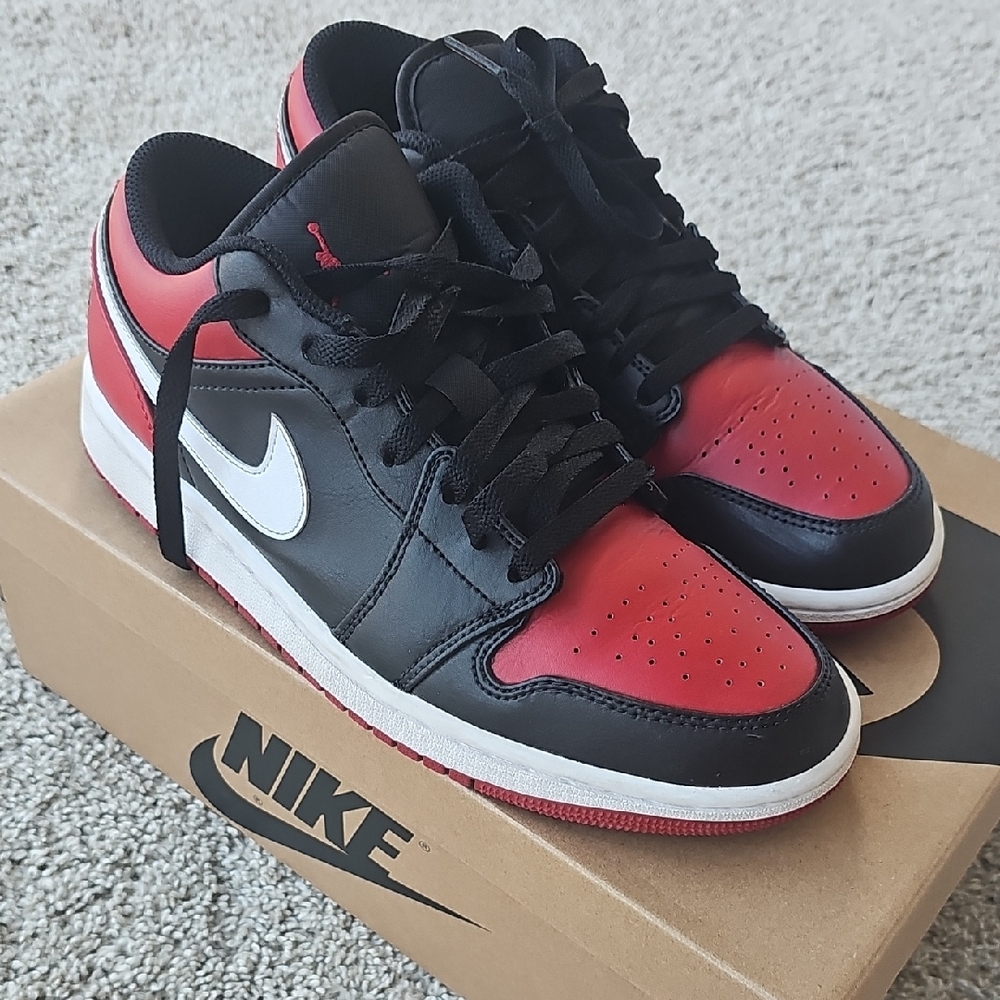 Nike Black and Red Athletic Shoes